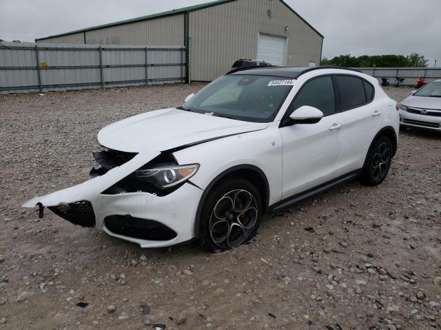  Salvage Alfa Romeo Stelvio