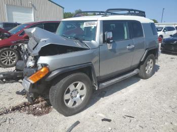  Salvage Toyota FJ Cruiser