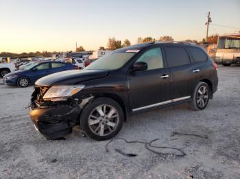  Salvage Nissan Pathfinder