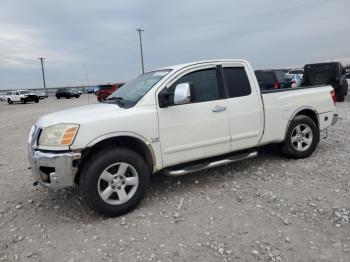  Salvage Nissan Titan