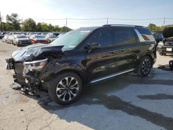  Salvage Kia Carnival