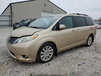  Salvage Toyota Sienna