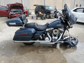  Salvage Harley-Davidson Fl