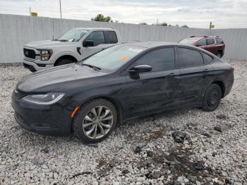  Salvage Chrysler 200