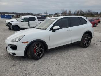  Salvage Porsche Cayenne