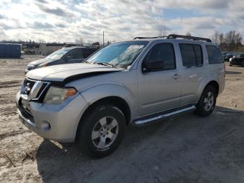  Salvage Nissan Pathfinder