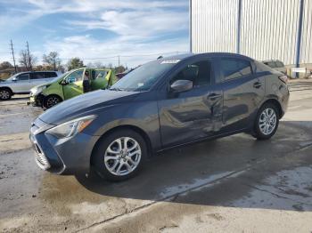  Salvage Toyota Yaris