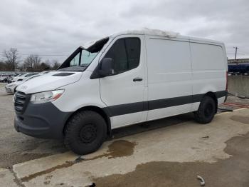  Salvage Mercedes-Benz Sprinter