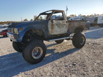  Salvage Toyota Pickup