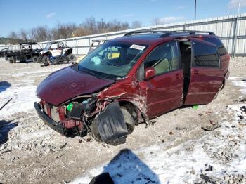  Salvage Toyota Sienna