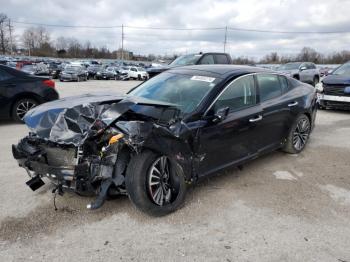  Salvage Kia Stinger