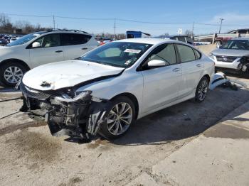  Salvage Chrysler 200