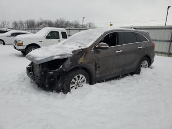  Salvage Kia Sorento