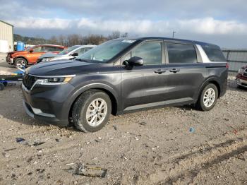  Salvage Kia Carnival