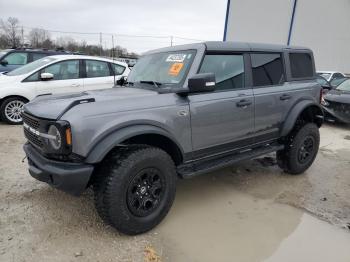  Salvage Ford Bronco