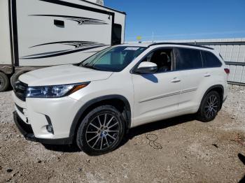  Salvage Toyota Highlander