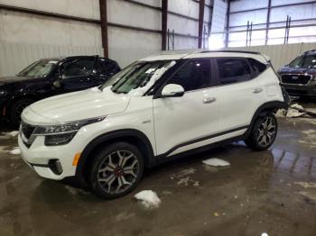  Salvage Kia Seltos