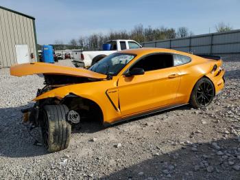  Salvage Ford Mustang