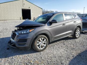 Salvage Hyundai TUCSON