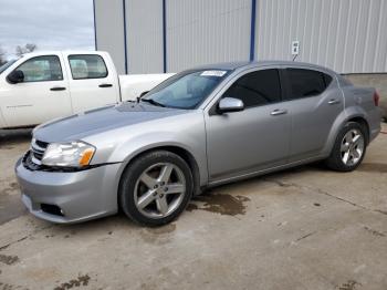  Salvage Dodge Avenger