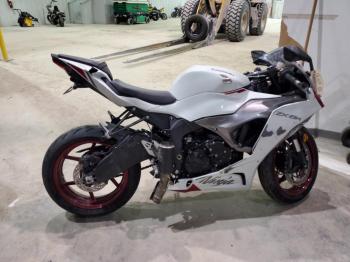  Salvage Kawasaki Zx636 K