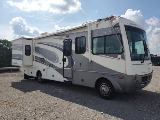  Salvage Workhorse Custom Cha Motorhome
