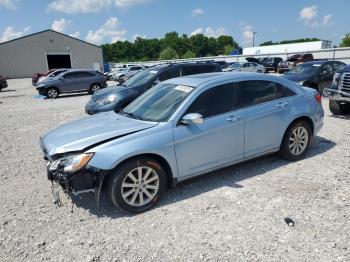  Salvage Chrysler 200