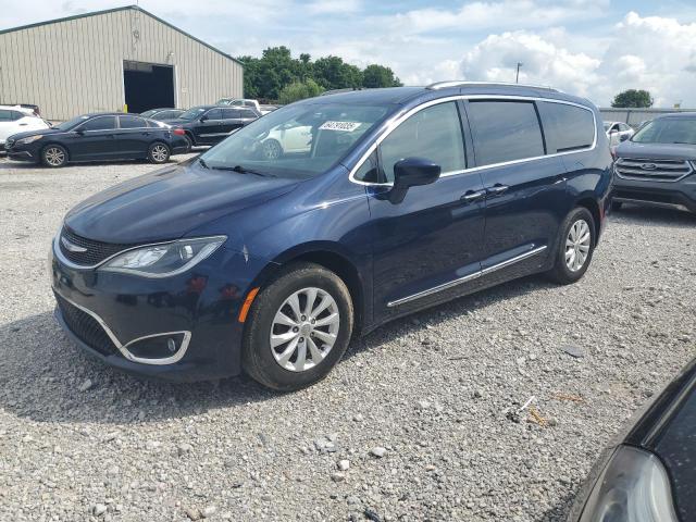  Salvage Chrysler Pacifica