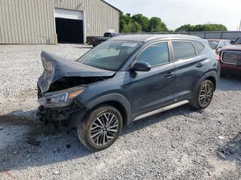  Salvage Hyundai TUCSON