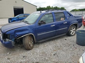  Salvage Chevrolet Avalanche