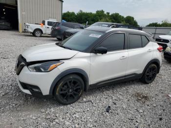  Salvage Nissan Kicks