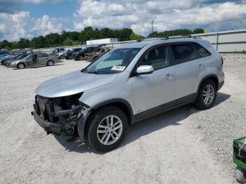  Salvage Kia Sorento