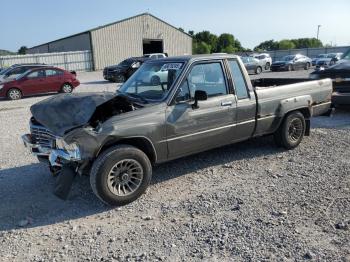  Salvage Toyota Pickup