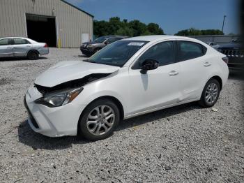  Salvage Toyota Yaris