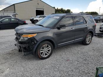 Salvage Ford Explorer