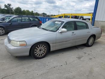  Salvage Lincoln Towncar