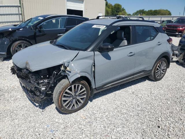  Salvage Nissan Kicks