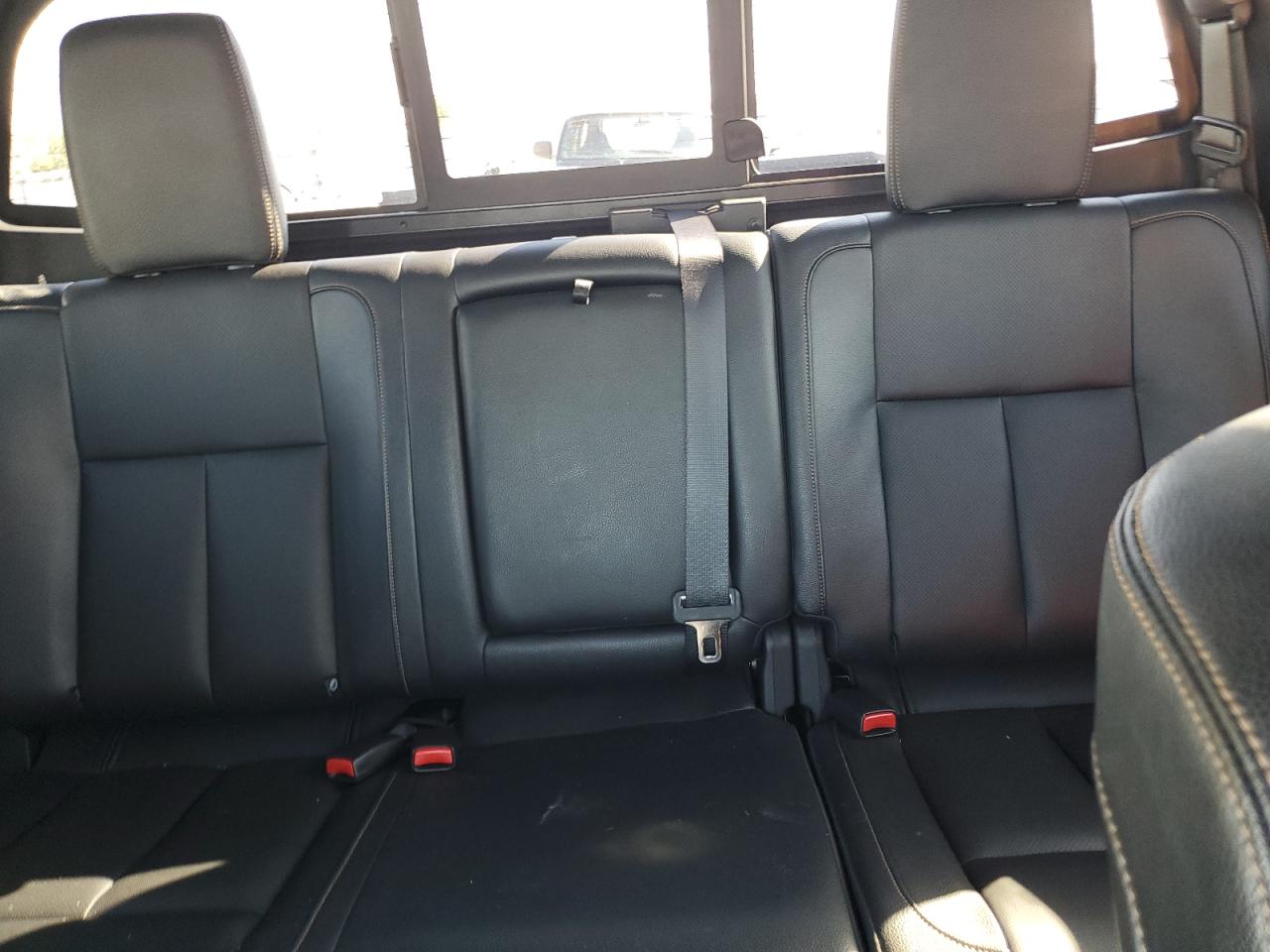 Nissan Titan Sl Image 13