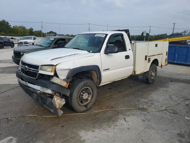  Salvage Chev Silverado 3500 Class