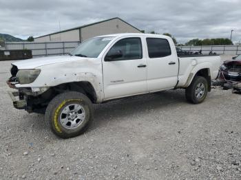  Salvage Toyota Tacoma