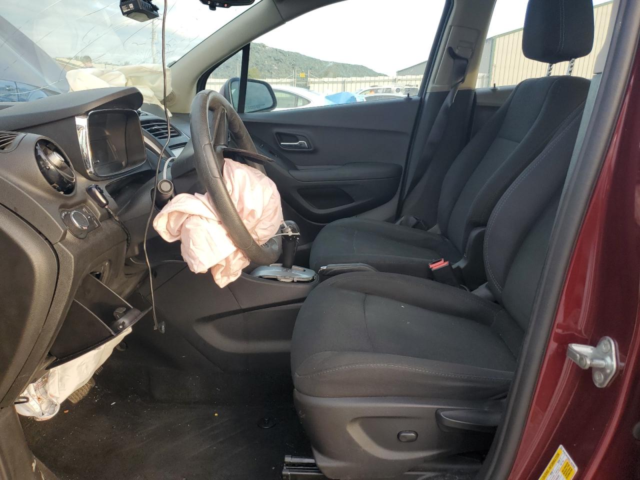 Chevrolet Trax Ls Image 6