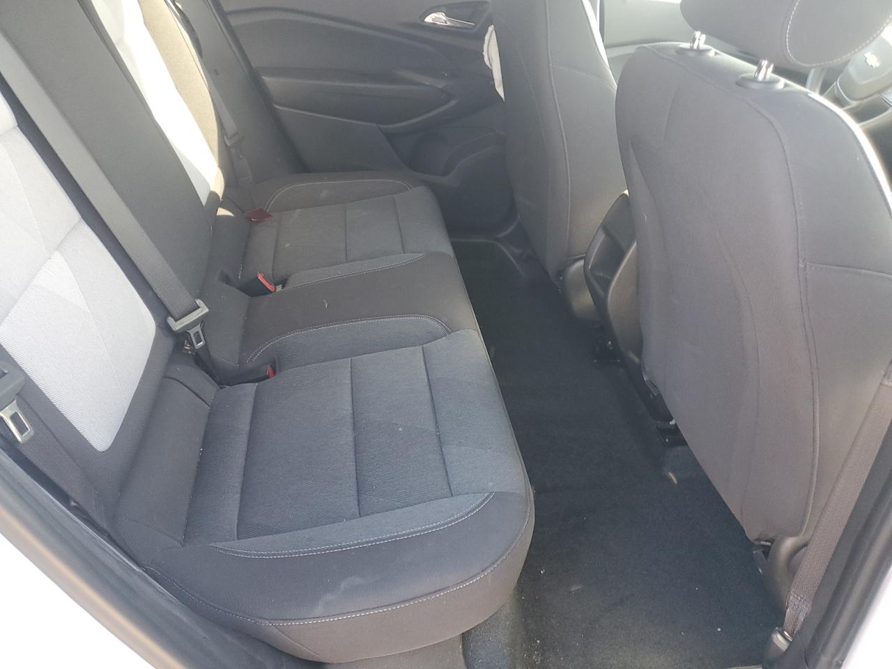 Chevrolet Trax Ls Image 9