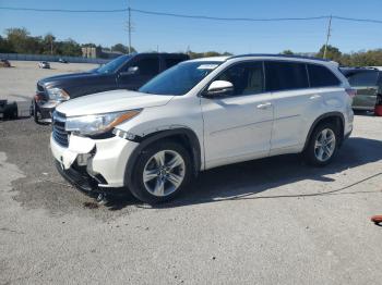  Salvage Toyota Highlander