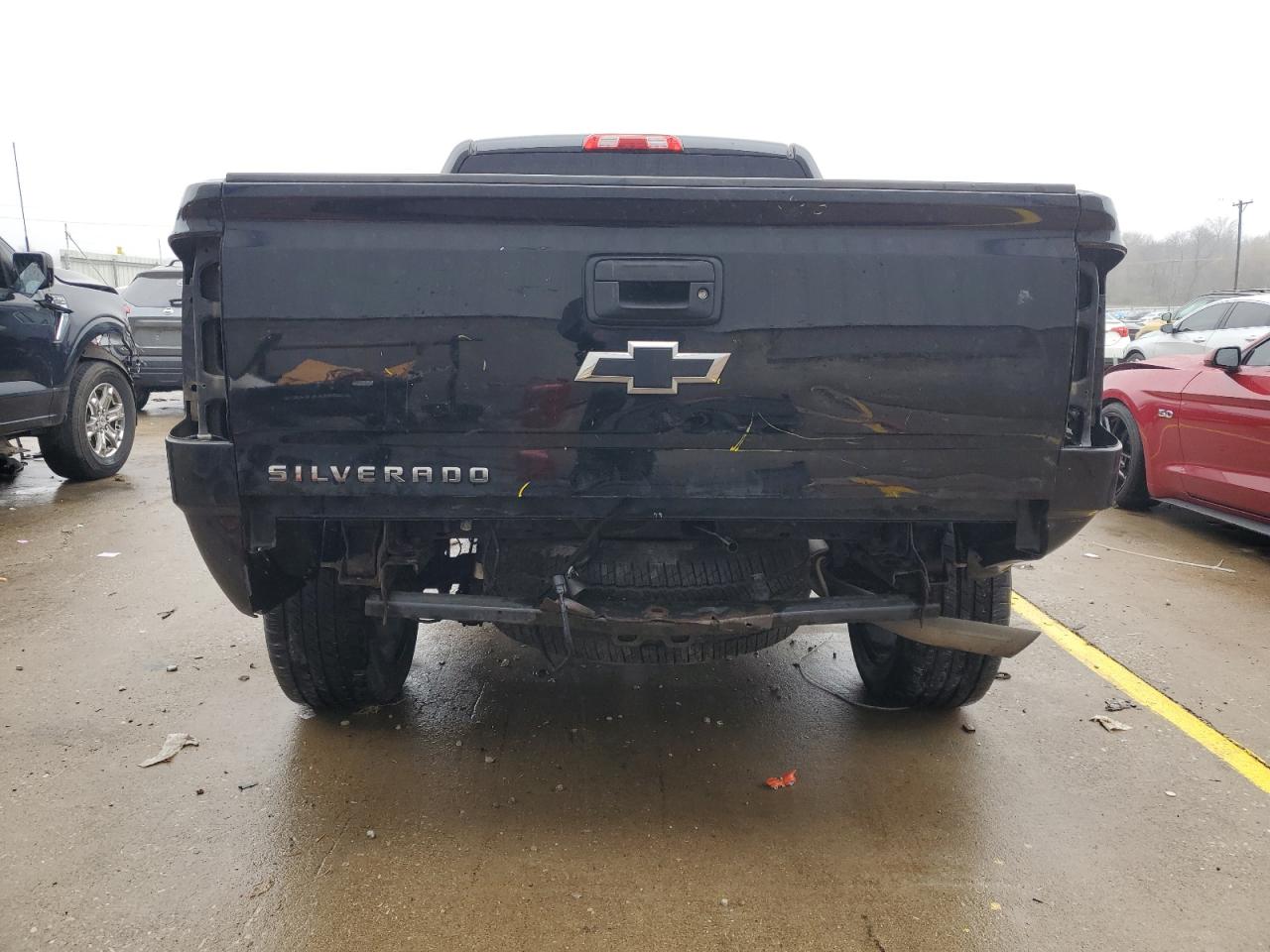 Chevrolet Silverado K1500 Custom Image 5