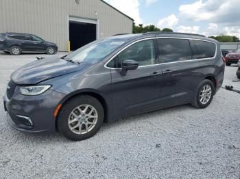  Salvage Chrysler Pacifica