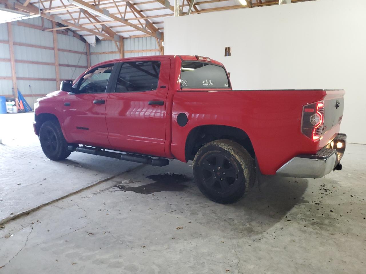 Toyota Tundra Crewmax Sr5 Image 2