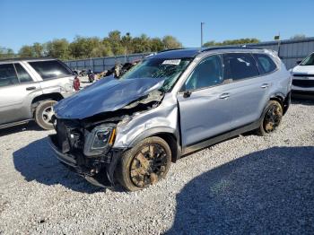  Salvage Kia Telluride