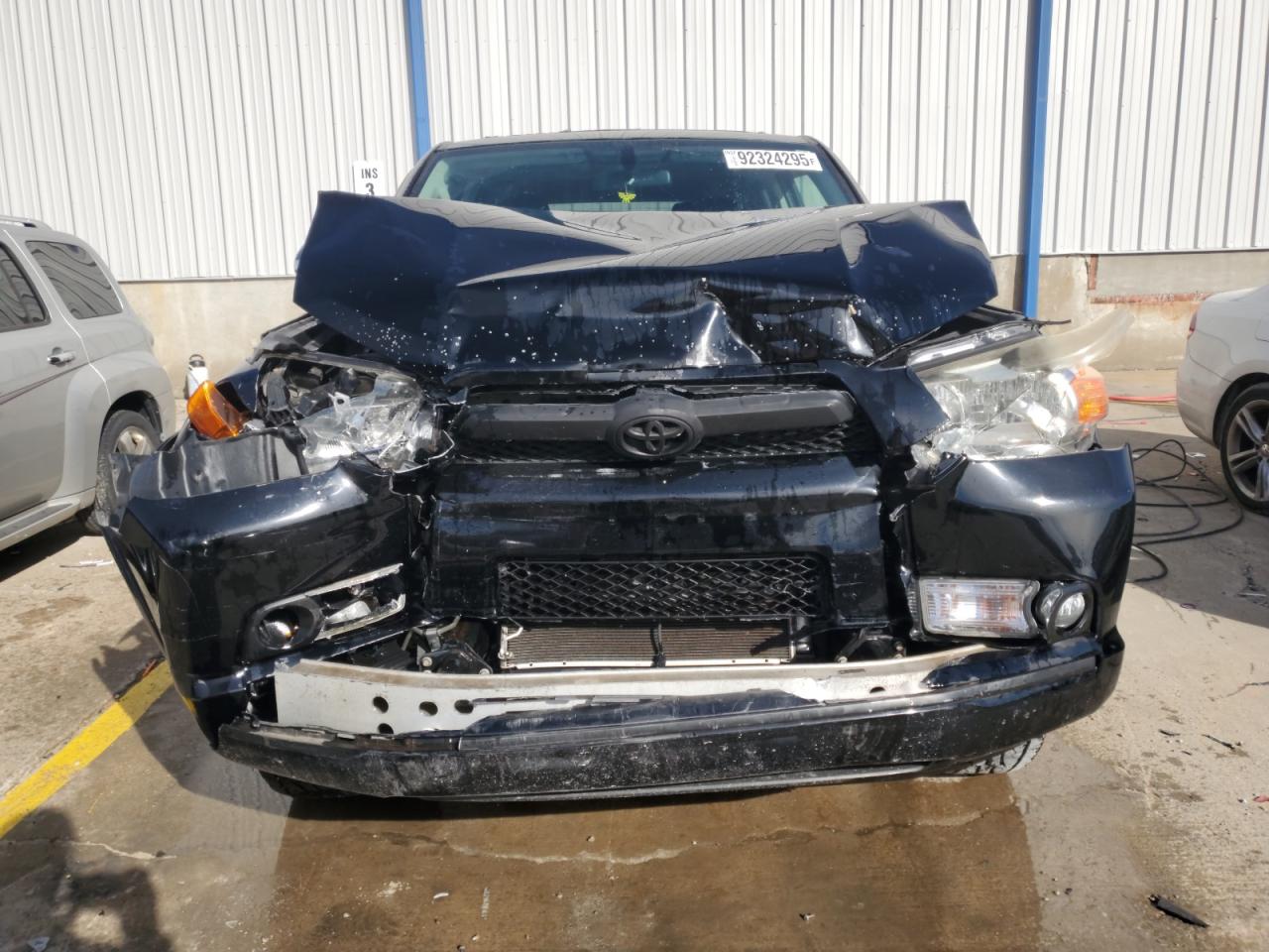 Toyota 4Runner Sr5 Image 4