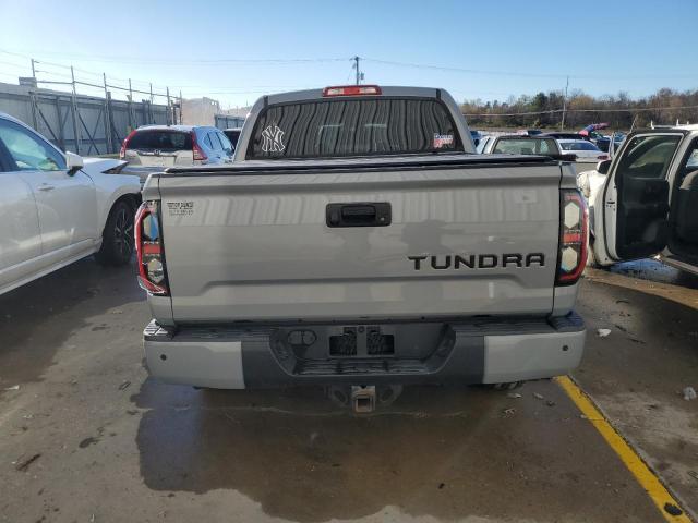 Toyota Tundra Crewmax Limited Image 8