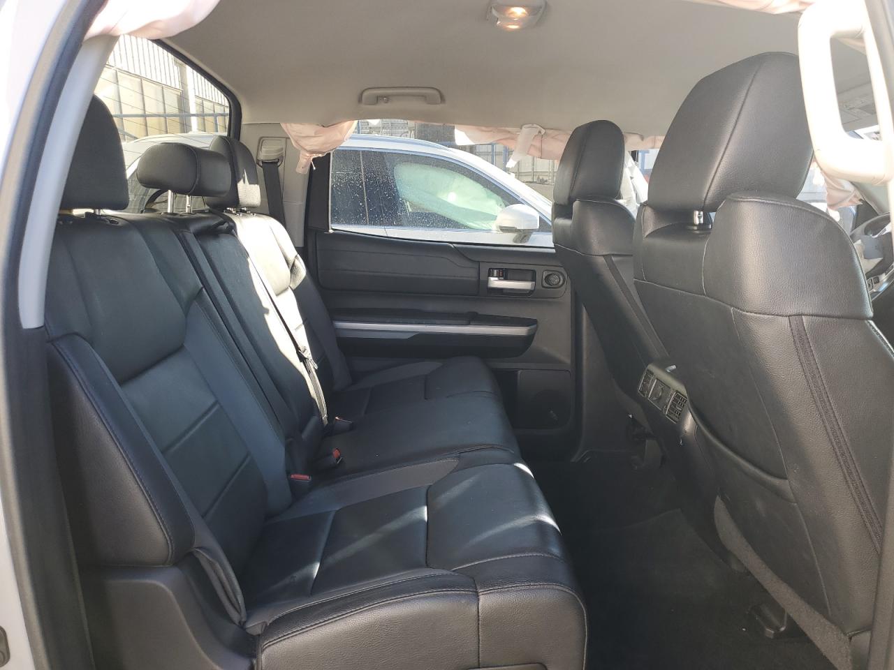 Toyota Tundra Crewmax Limited Image 9